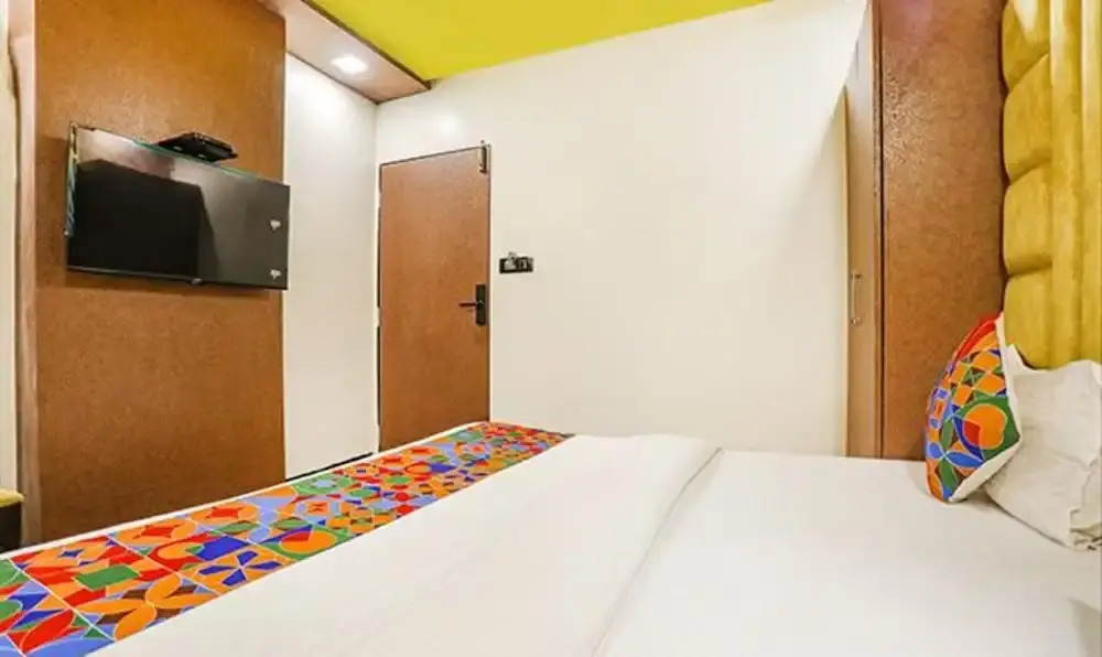 Мумбаи: Fabexpress Versova Residency