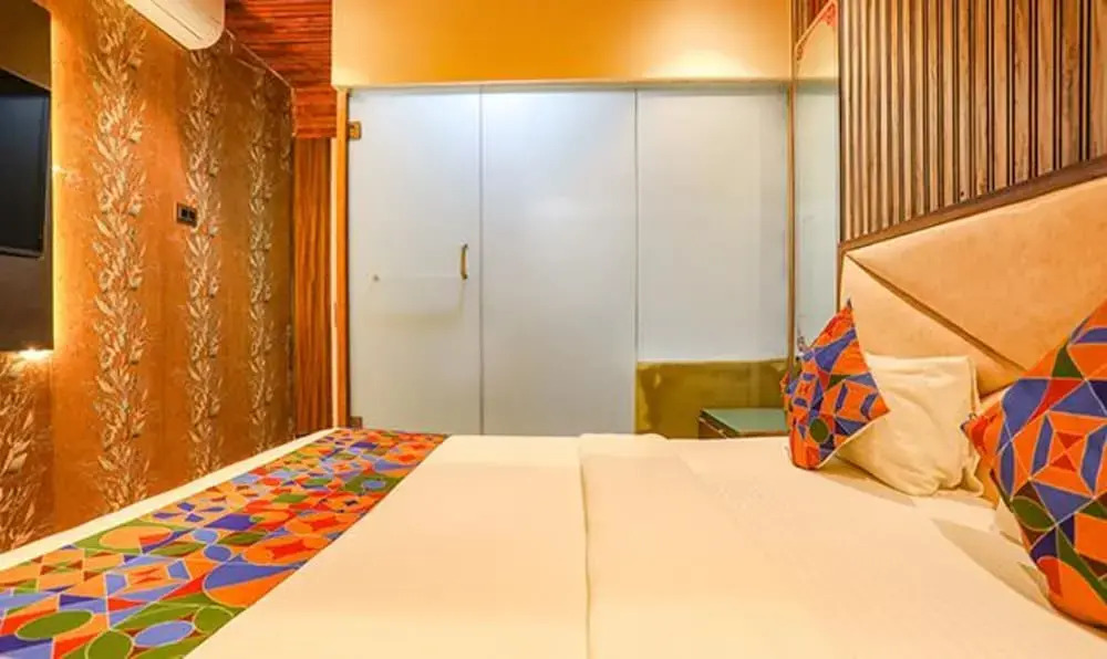 Мумбаи: Fabexpress Versova Residency