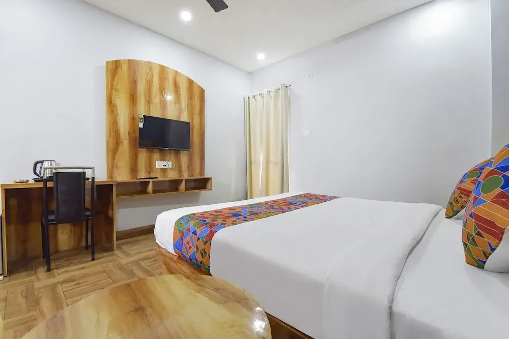 Индаур: Fabhotel Utsah