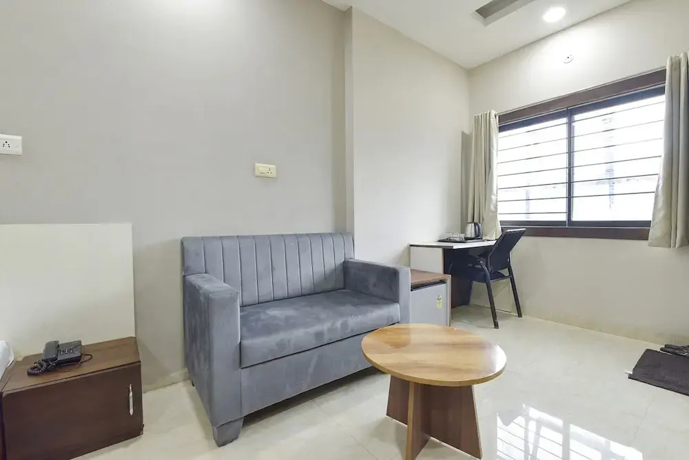 Индаур: Fabhotel Utsah