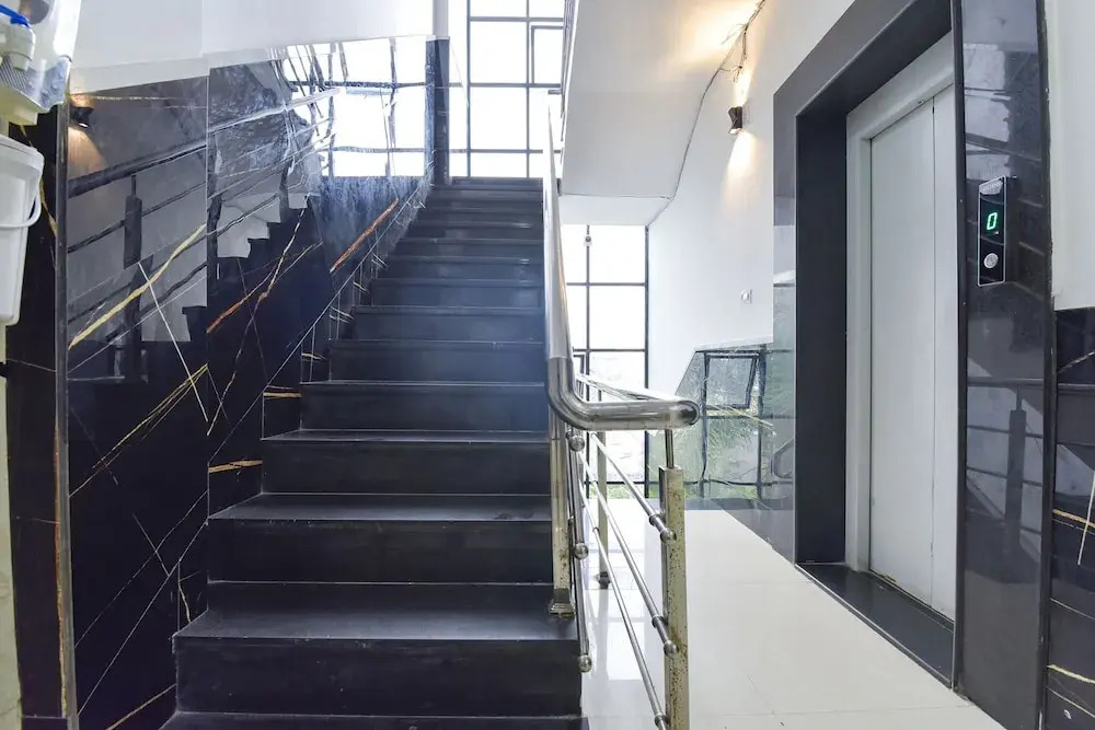 Индаур: Fabhotel Utsah