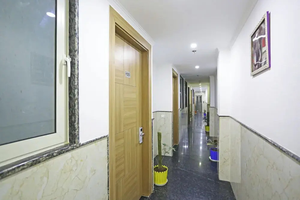 Нью-Дели: Hotel Decent Suites - Delhi Airport