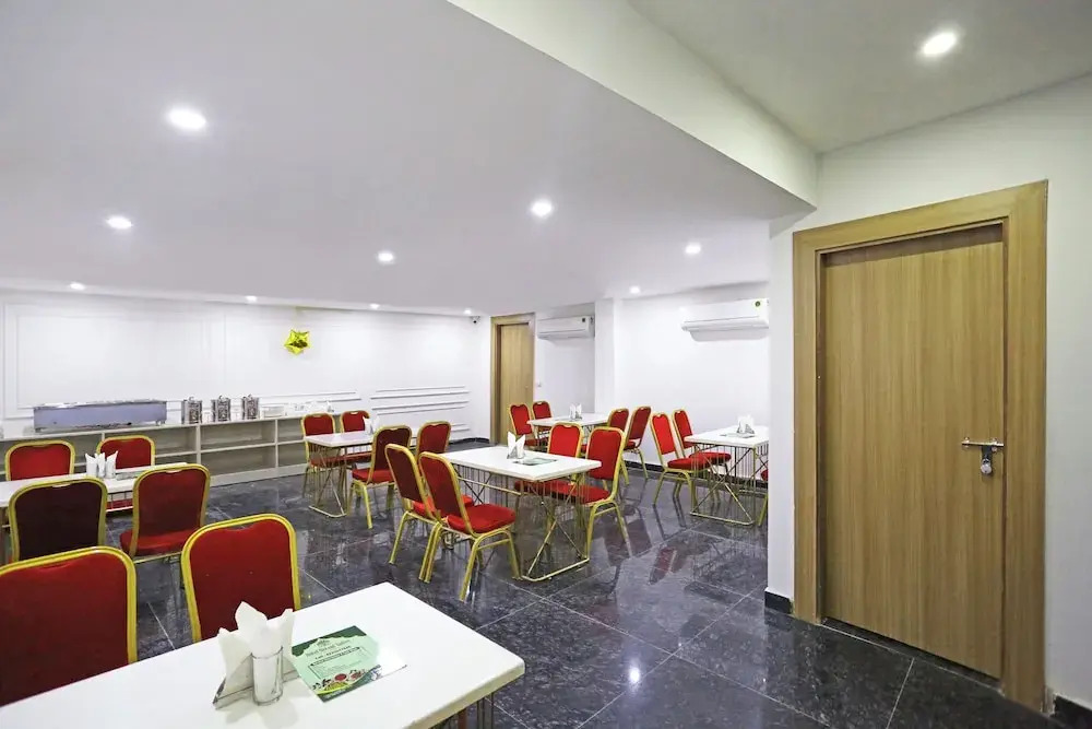 Нью-Дели: Hotel Decent Suites - Delhi Airport