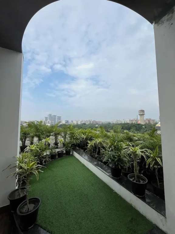 Гуруграм: Casa Feliz Golf Course Road