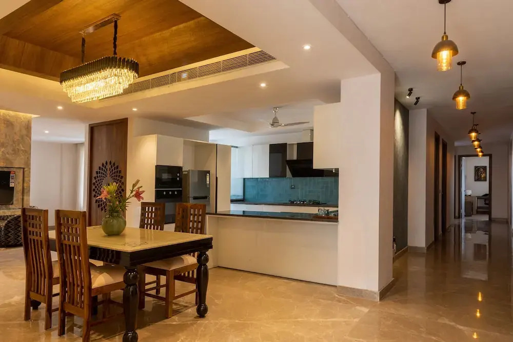Гуруграм: Casa Feliz Golf Course Road