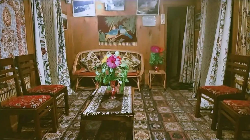 Шринагар: N Mumbai Group Of House Boat