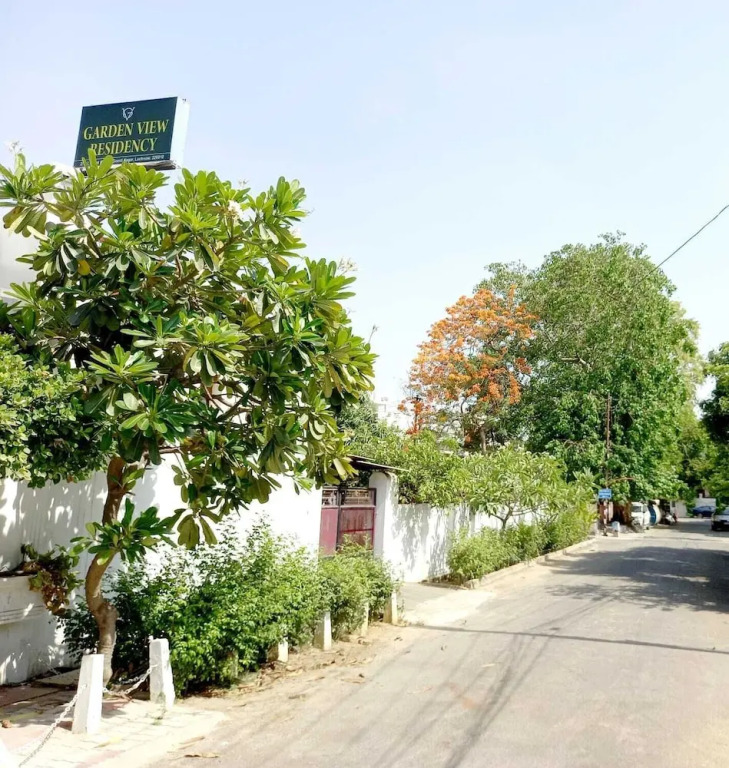 Лакхнау: Garden View Residency