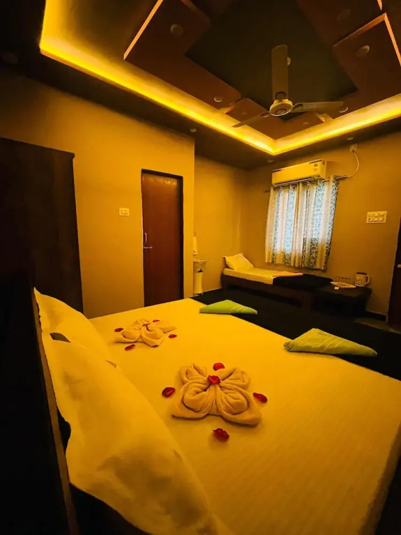 Гарудешвар: Shree keshrinandan home stay