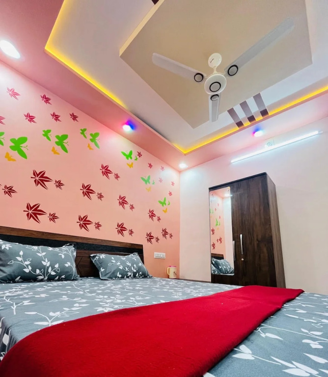 Гарудешвар: Shree keshrinandan home stay