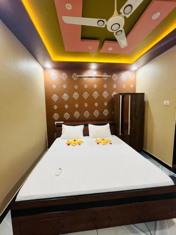 Гарудешвар: Shree keshrinandan home stay