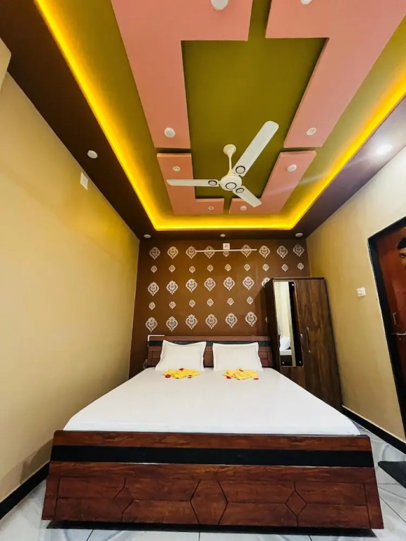 Гарудешвар: Shree keshrinandan home stay
