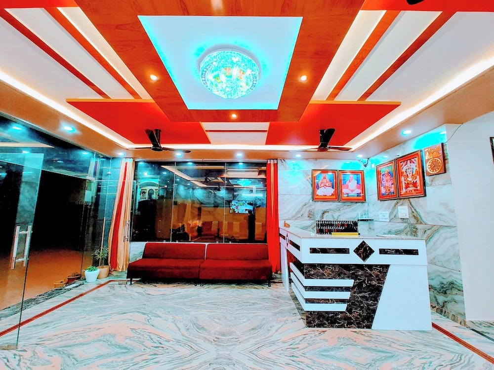 Айодхья: Hotel Shree Venkatesh Nilayam