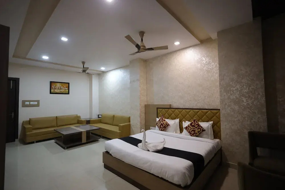 Канпур: Hotel Bhagyaraj Palace Keshavpuram