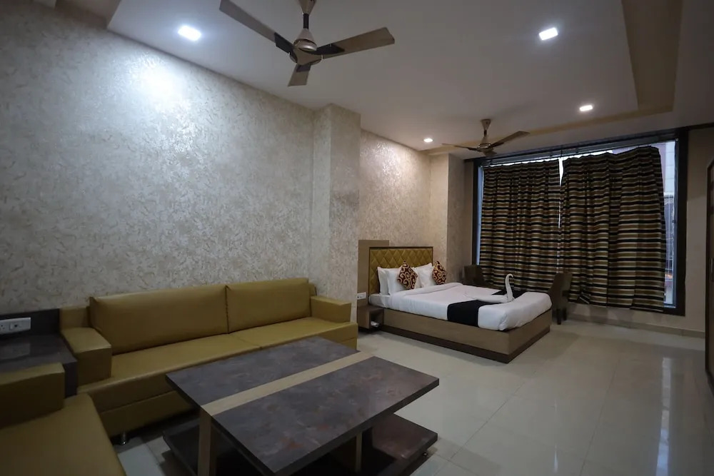 Канпур: Hotel Bhagyaraj Palace Keshavpuram