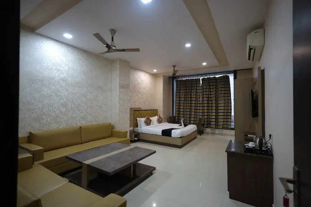 Канпур: Hotel Bhagyaraj Palace Keshavpuram