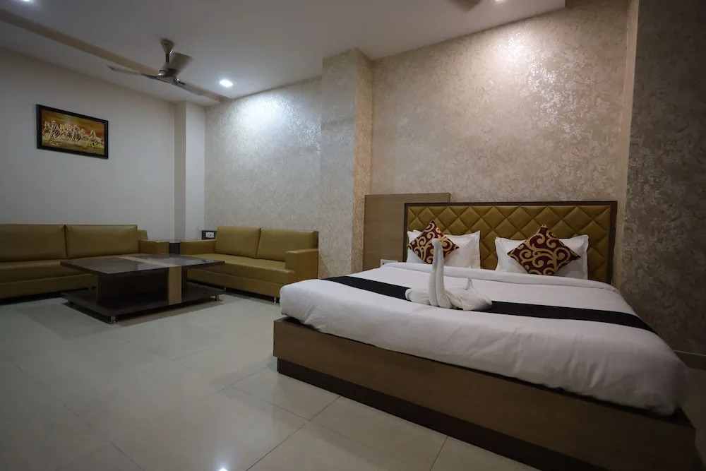 Канпур: Hotel Bhagyaraj Palace Keshavpuram