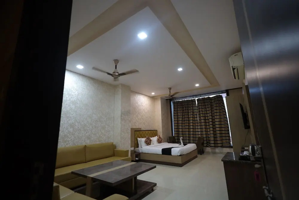 Канпур: Hotel Bhagyaraj Palace Keshavpuram