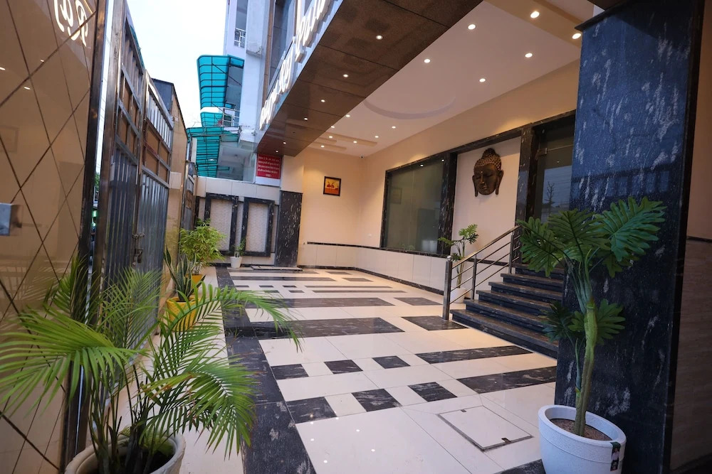 Канпур: Hotel Bhagyaraj Palace Keshavpuram
