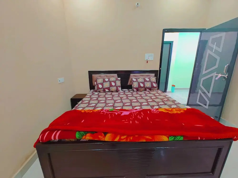 Айодхья: Saryu Lodge
