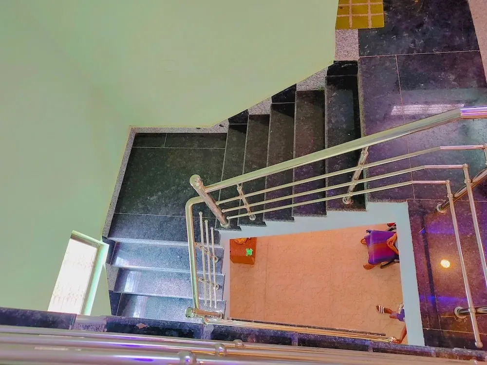 Айодхья: Saryu Lodge
