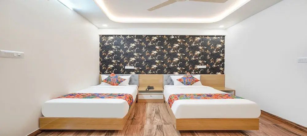 Бангалор: Fabhotel Redmoon Suites