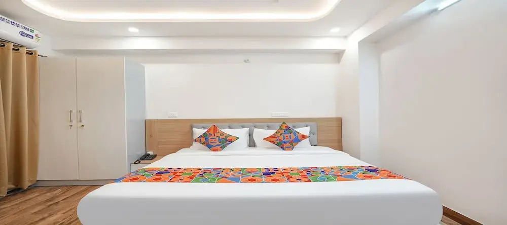 Бангалор: Fabhotel Redmoon Suites
