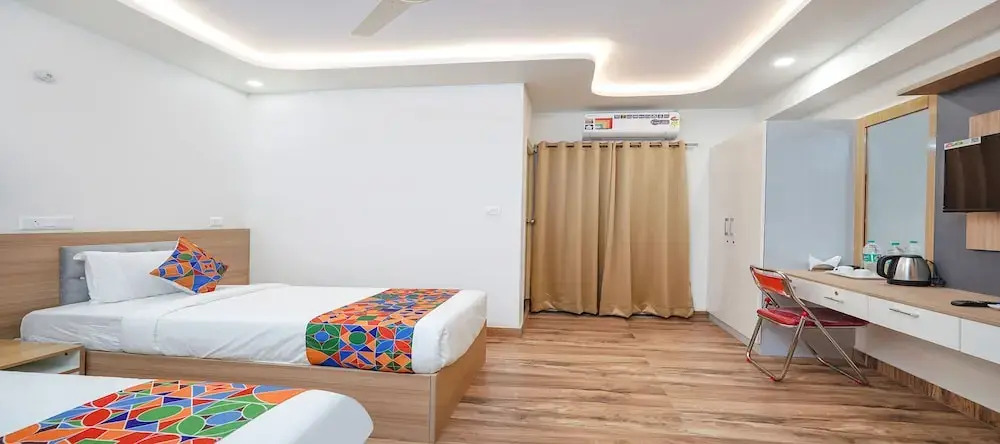 Бангалор: Fabhotel Redmoon Suites