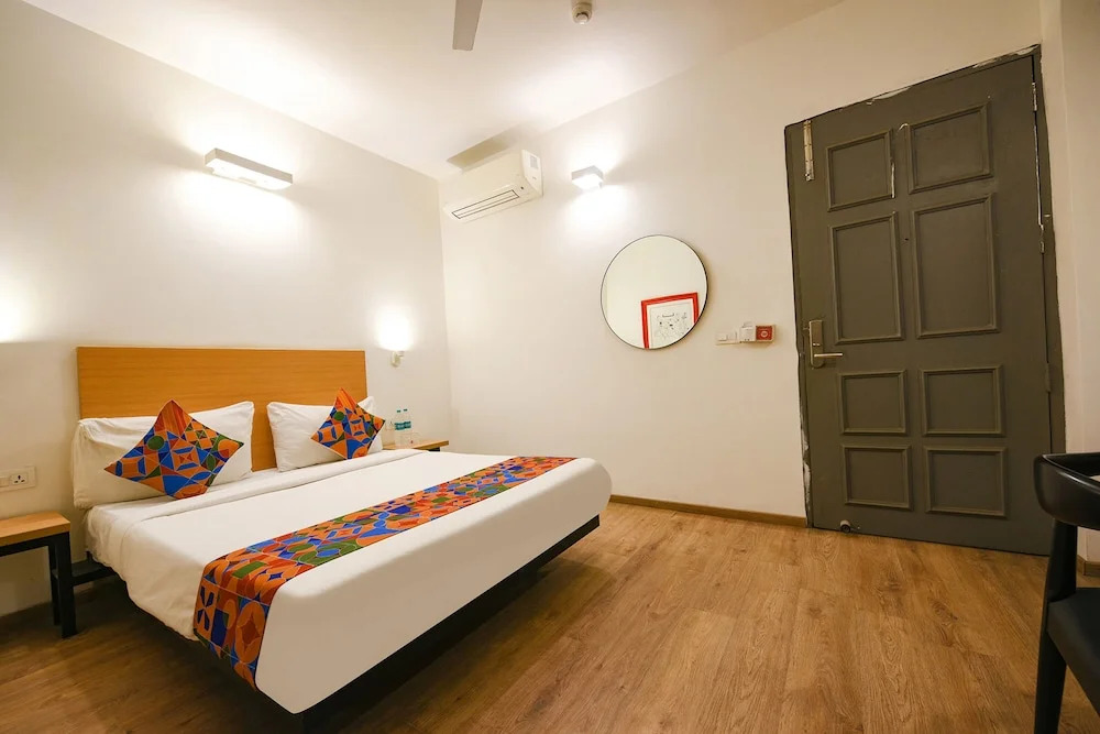 Фаридабад: Fabhotel Crown Inn