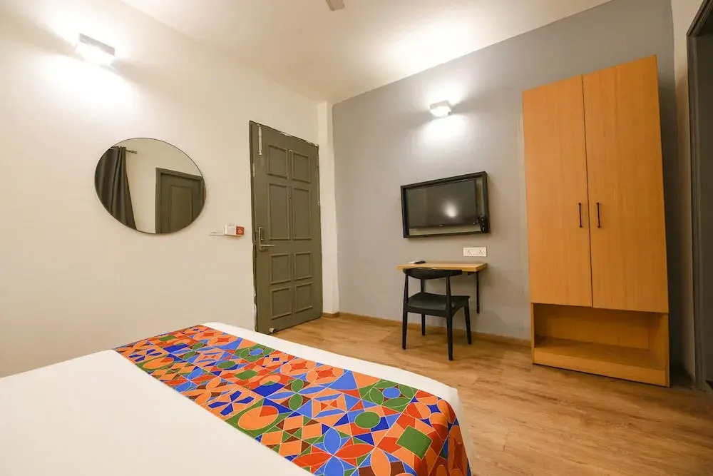 Фаридабад: Fabhotel Crown Inn