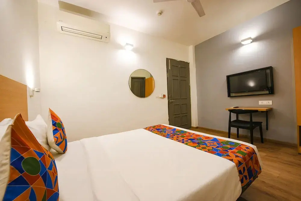 Фаридабад: Fabhotel Crown Inn