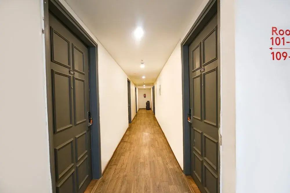 Фаридабад: Fabhotel Crown Inn