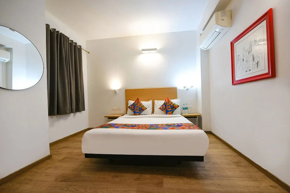 Фаридабад: Fabhotel Crown Inn