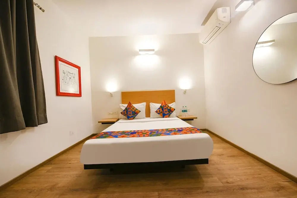 Фаридабад: Fabhotel Crown Inn