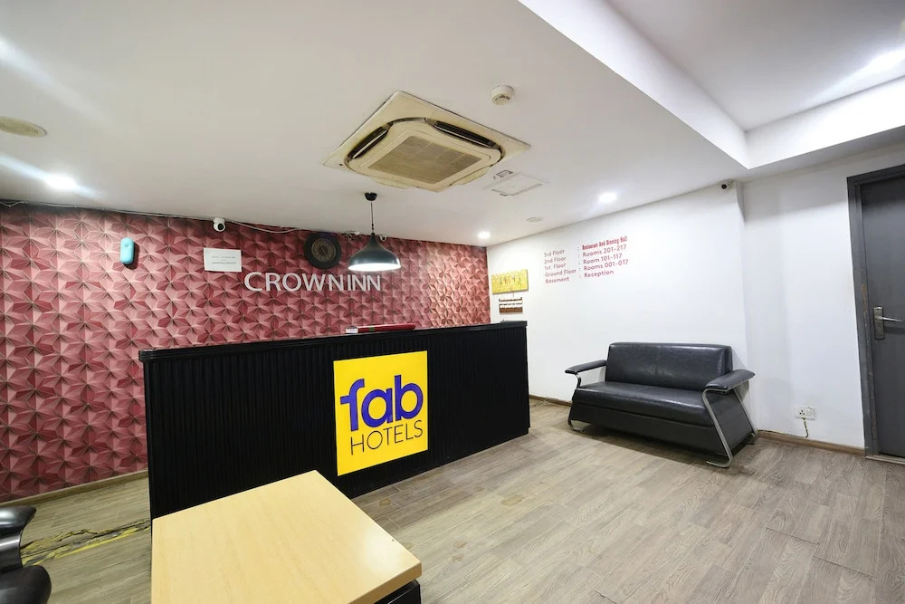 Фаридабад: Fabhotel Crown Inn