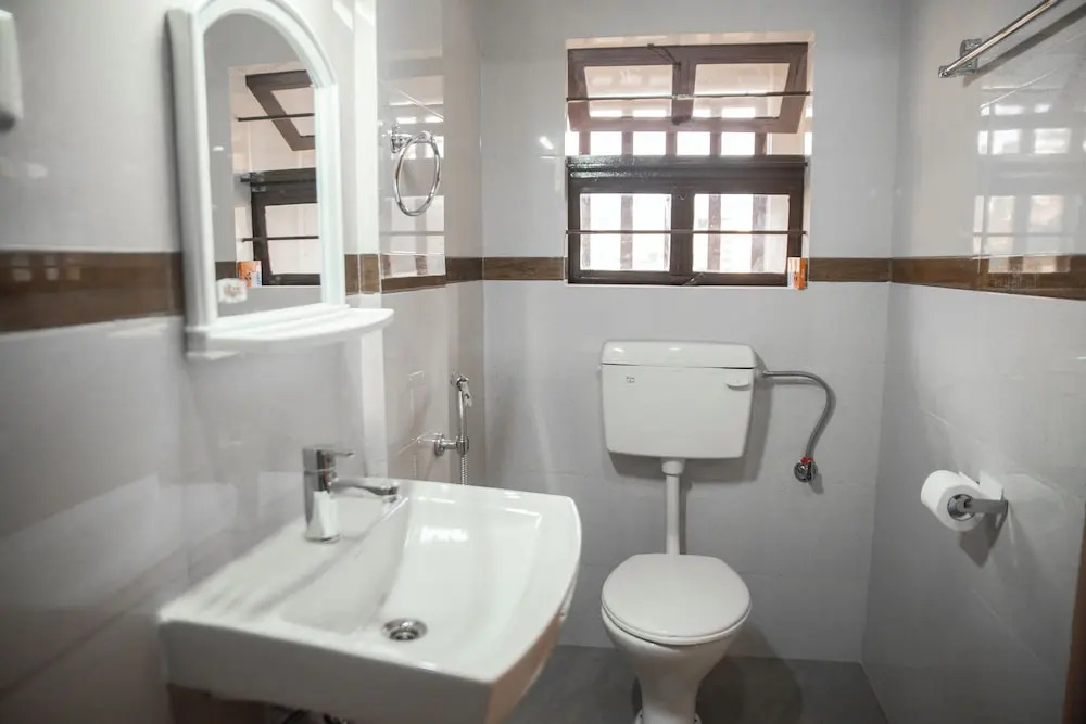 Шиллонг: MOCAHM Hotel