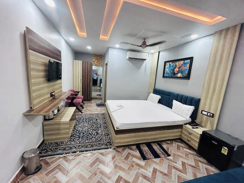 Дарбханга: Hotel Dwarka Palace