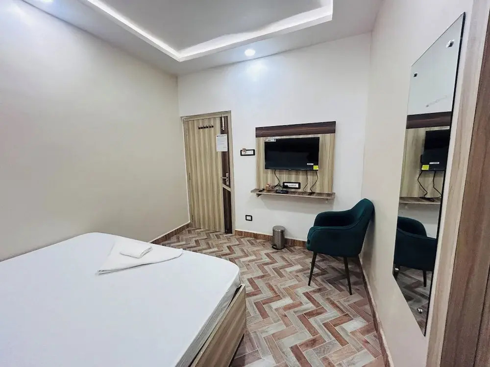 Дарбханга: Hotel Dwarka Palace