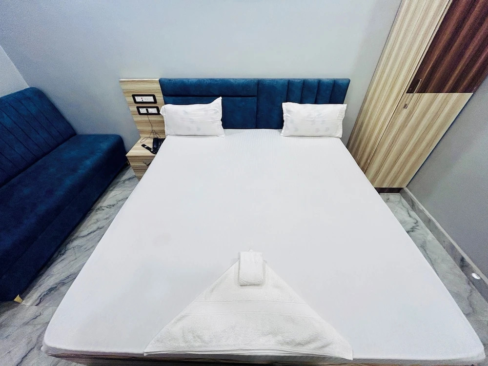 Дарбханга: Hotel Dwarka Palace