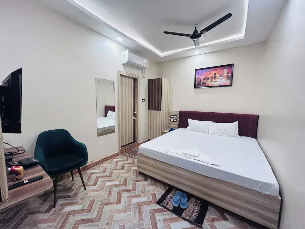 Дарбханга: Hotel Dwarka Palace