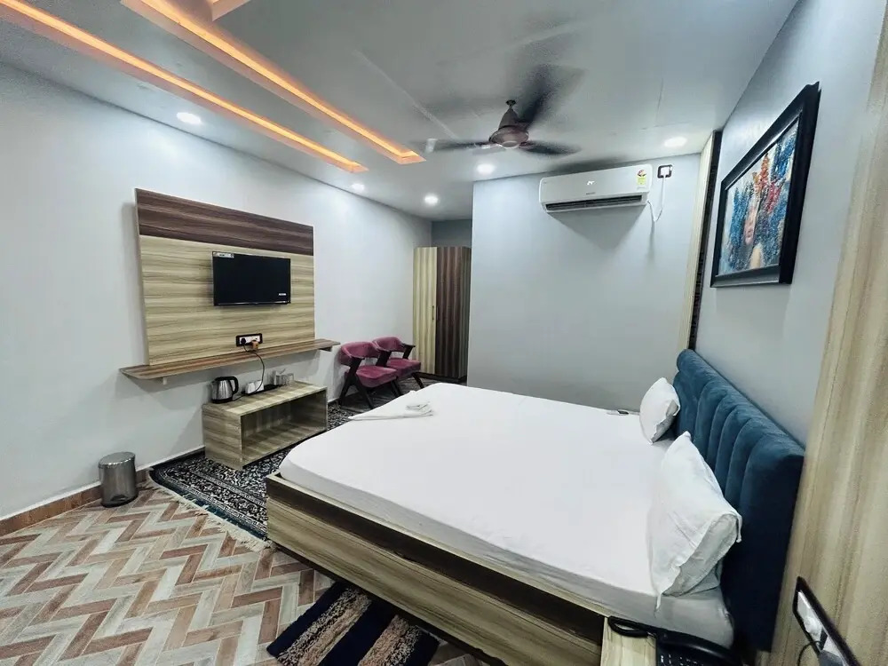 Дарбханга: Hotel Dwarka Palace