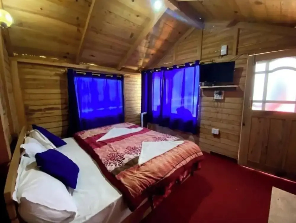 Чамоли: Bluepoppy Resort Auli