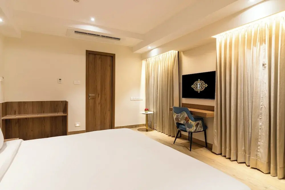 Эроде: Hotel Royal Embassy