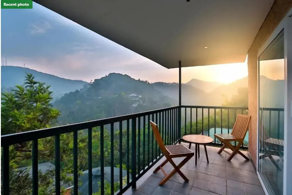 Куттикканам: The Violet Thekkady