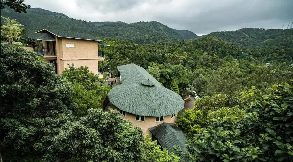 Куттикканам: The Violet Thekkady