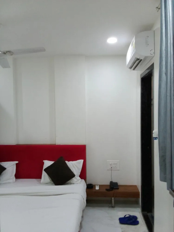 Индаур: Hotel Suraj