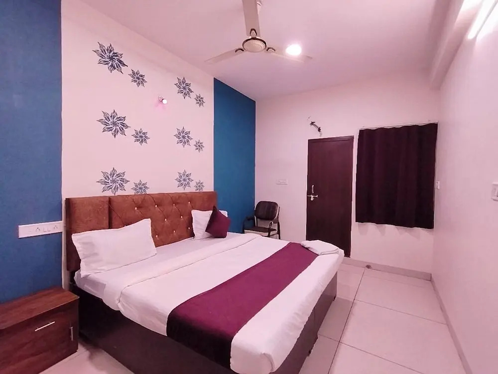 Индаур: Hotel Global Inn
