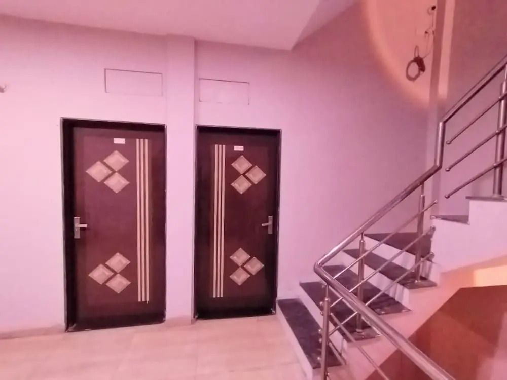 Индаур: Hotel Global Inn