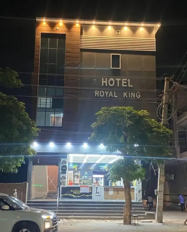 Батхинда: Royal King Hotel