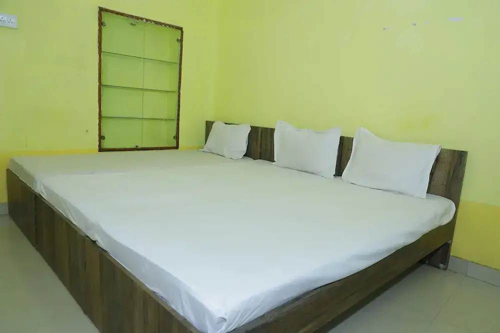 Ховрах: Rathore Inn