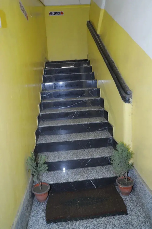 Ховрах: Rathore Inn